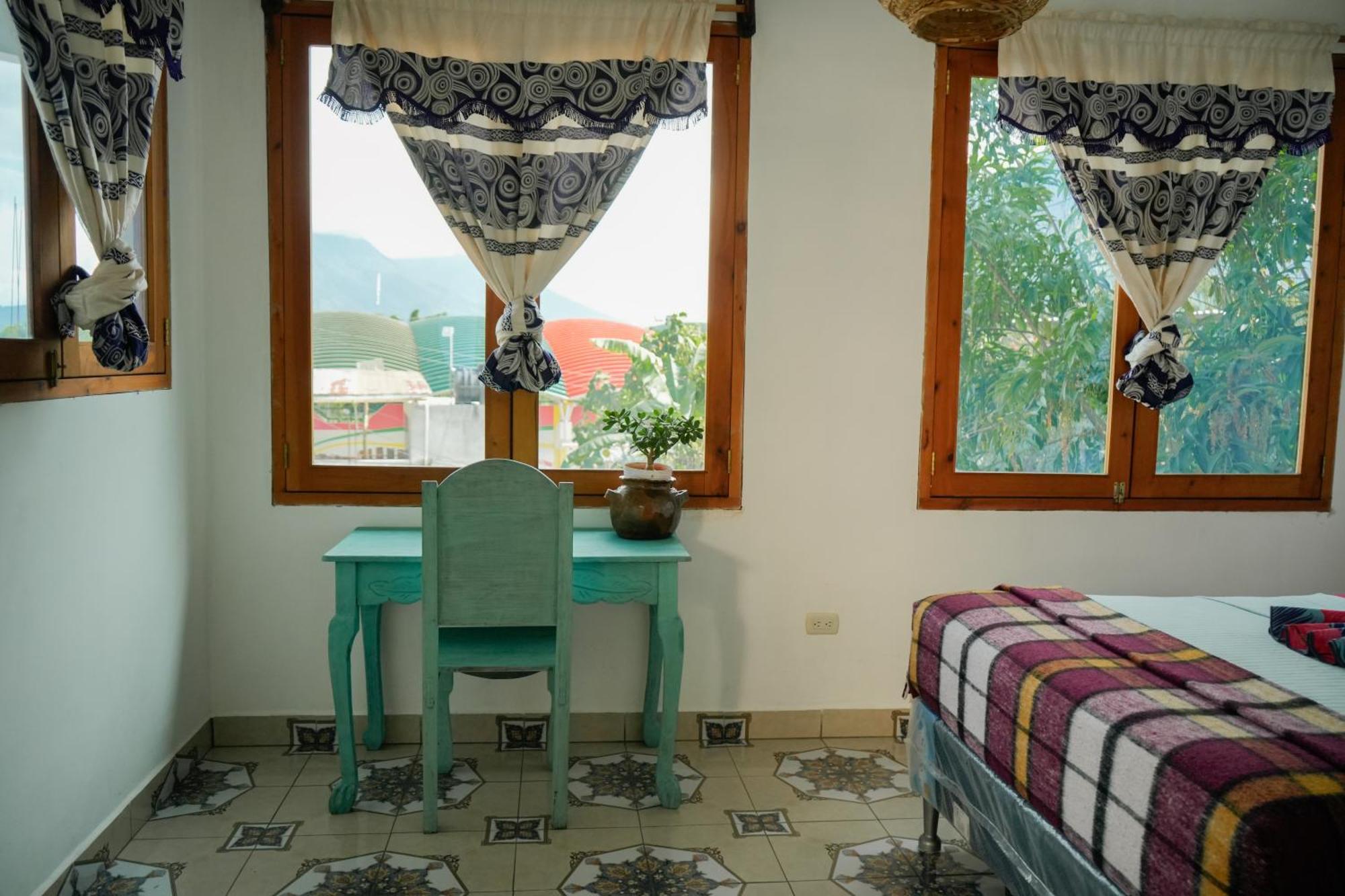 Casa Madera Hostel San Marcos La Laguna Buitenkant foto